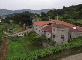 Quinta do Pinheiro，位于吉马良斯的农家乐