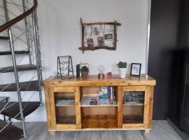 Le Séverin : Appartement lumineux et chaleureux，位于Crécy-en-Ponthieu的酒店