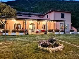 Salisù Country House，位于Mignano Monte Lungo的酒店