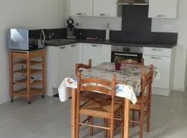 Les Rochettes, joli appartement, tout neuf, calme et paisible