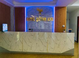 Hotel Quỳnh Anh，位于胡志明市新平区的酒店