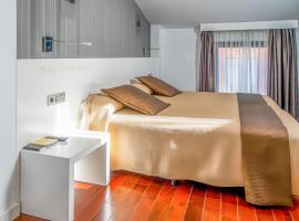 Hotel Apolonia Soria，位于索里亚的酒店