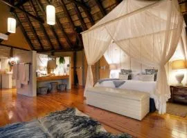 Bush Lodge – Amakhala Game Reserve