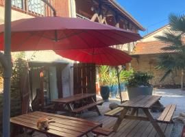Chambres d hotes THE RESID，位于佩鲁日的酒店