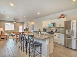 Family-Friendly Rio Rancho Home Near Old Town，位于里约兰町的乡村别墅