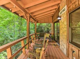 Maggie Valley Townhome In Smoky Mountain Foothills，位于马吉谷的酒店