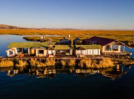 UROS TITICACA LODGE Puno Peru，位于普诺的酒店