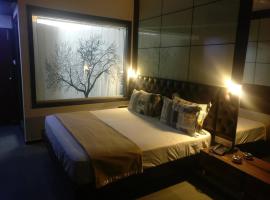 Hotel KK Residency，位于那格浦尔的酒店