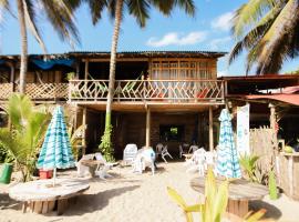 Puerto Manglar Hostel，位于Guachaca的酒店