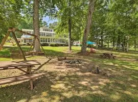 'The B Haus' Lakefront Retreat w/ Boat Ramp!