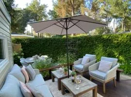 Luxe Chalet met prachtig terras op de Veluwe , veel privacy