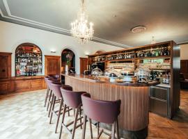 Hotel Saratz Pontresina Mountain Resort & Spa，位于蓬特雷西纳的酒店