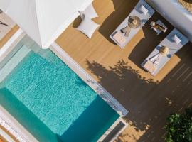 Sea View Luxury Villa White in Blue，位于马塔拉的豪华酒店