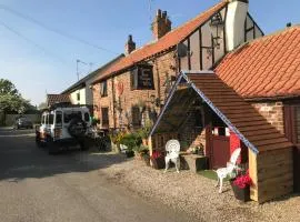 Yarm cottages Haystack Sleeps 2 Next to Fox Covert Pub