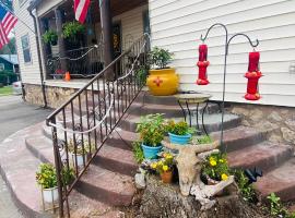 萨米特山林小屋，位于克劳德克罗夫特的酒店