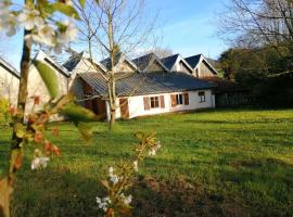 Gite Pyrénées de charme jacuzzi 2/3 pers，位于Mifaget的酒店