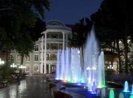 Bahoriston Hotel，位于Qayraqqum的酒店