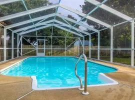 Pool House, Short Drive to Beach, Grill, Smart TV