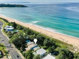 Beachfront Bliss on Mollymook Beach