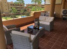 La Cala Azul 2 bedroom apartment with big sunny terrace & walking distance to all the amenities - costa del sol
