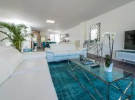 Suites Mana - Le Manaloft, Chic et moderne avec salle privée de Fitness en plein centre-ville de Rethel