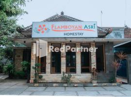 Flamboyan Asri Syariah Mitra RedDoorz near Kampung Inggris Pare，位于Pare的酒店