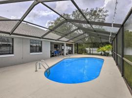 Ocala Escape with Private Pool, Pets Welcome!，位于Marion Oaks的宠物友好酒店