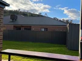 Wodonga House Huon hill，位于Bandiana的酒店