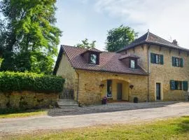 Gorgeous Apartment In Vitrac With Wifi