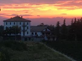 La Casa di Bacco B&B，位于Lerma的酒店