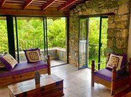 Casa Camino a las Pozas，位于希利特拉拉斯波萨斯附近的酒店