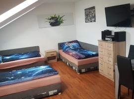 pokoj s kuchynì pro tři，位于乌赫尔布罗德的酒店