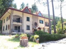Casa Tronola，位于维拉吉奥拉西诺Settevalli附近的酒店