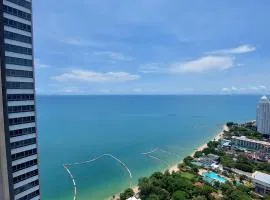 Sea view apartment in Pattaya