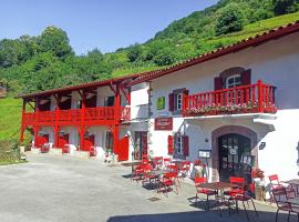 国际之家埃勒奎纳酒店，位于Banca的酒店