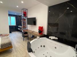 Namuri Luxury Rooms，位于陶尔米纳的酒店
