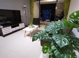 LM HomeyA 3 BdRm Coastline View condo for 4-14 Pax with Netflix & Coway Water Purifier，位于丹绒道光的酒店