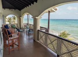 Breezy Ocean Front Condo Close to The Best Beaches