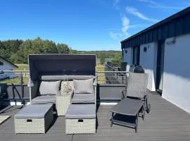 #NEU l Seeblick l NETFLIX l BOXSPRING l NESPRESSO l e-TÜR l Terrasse l 82m2