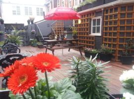 Miller's Bistro Hotel，位于曼海德的酒店