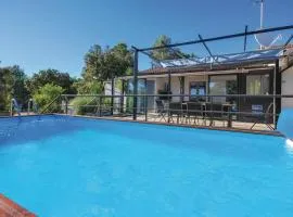 Beautiful Home In Signes