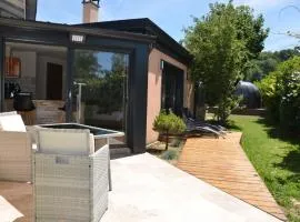 Charmant logis neuf équipé/Piscine/SPA/Sauna/Gym