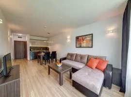 4 Seasons Apartment 535, Oak Residence