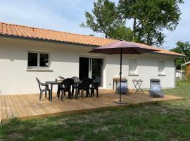 Maison neuve entre Bassin d'Arcachon et Landes，位于Le Muret的酒店