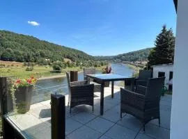 Saechsische-Schweiz-Ferienhaus-Wohnung-2-mit-hervorragendem-Panoramablick-ueber-das-Elbtal