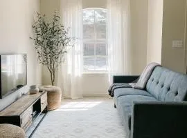 The Ruby - Modern Updated 4/2 Home Near ACU