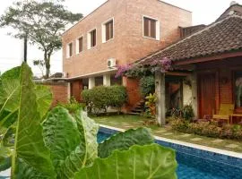 Rumah Bata Guest House