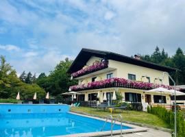 Pension Waldschenke am Wörthersee，位于沃尔特湖畔韦尔登的浪漫度假酒店