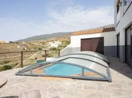 Villa Rural La Zarza by Sunkeyrents