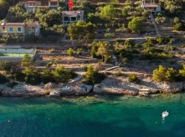 Nice Home In Vela Luka With Kitchen